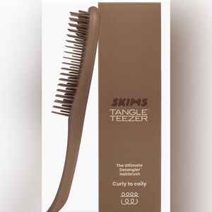 SKIMS × TangleTeezer Limited Edition Hair Brush Curly To Coily